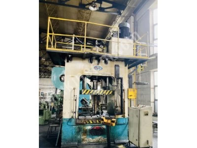 Ar-Iş 300 Ton Çift Tesirli Hidrolik Pres