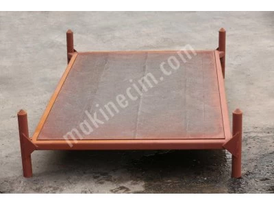 Briquette and Cobblestone Pallet