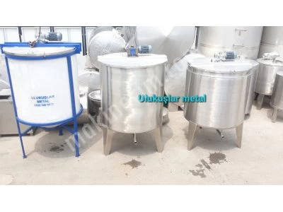 FERTILIZER MIXER IS MANUFACTURED IN THE REQUESTED TONS.