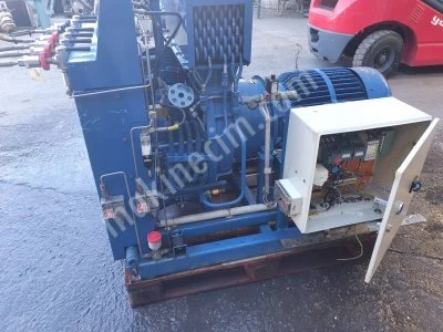 Bauer Submersible Compressor