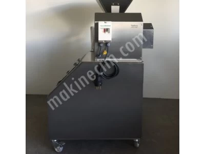 Powder Mill With 200 Kg Capacity