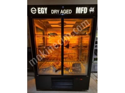 Egy Dry Aged Cabinet