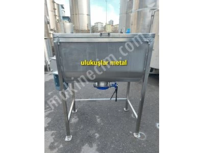Staınless Powder Mıxer 330 Lıter Horızontal Rıbbon Heelzonıc Powder Mıxer For Sale