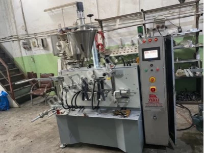 Chassis filling machine