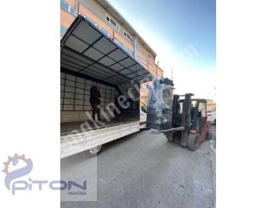Vertical Baling Press / Paper Carton Nylon Recycling Machine / Bale Pressing Machine