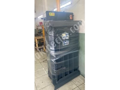 VERTICAL BALE PRESS COMPRESSION PAPER CARTON NYLON