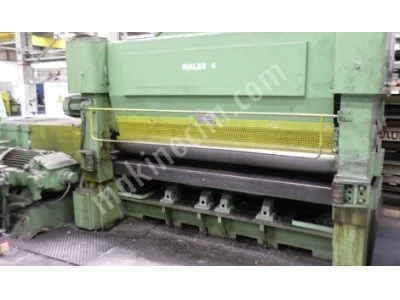 Thick Sheet Straightening Machine