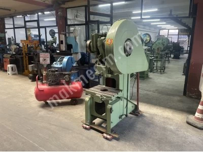 Satılık 35 Ton Eksantrik Pres Çelik Gövde Yatarlı