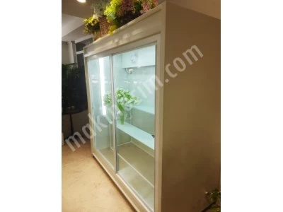 Flower Cabinets - 10 Installments For Credit Card