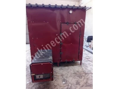 Mangal Kömürü Üretmek Için Metal Kazanlar