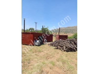 Mangal Kömürü Üretmek Için Metal Kazanlar