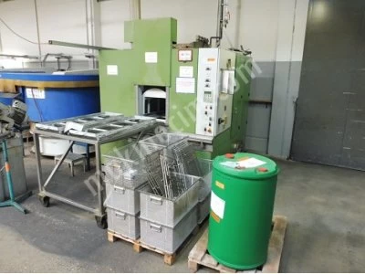 Spray Rotation Metal Parts Washing Machine