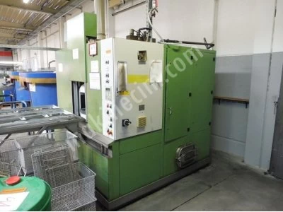 Spray Rotation Metal Parts Washing Machine
