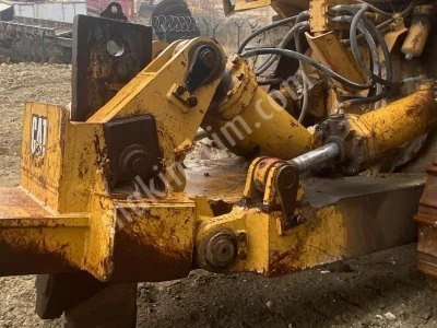 D8L İş Makinası