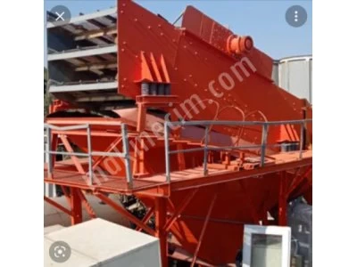 İkinci El Sarsak Elek 2000*6000 Sarsak Elegi Hafif Eleklerle Karıştırmayınız Normal Olanlar 3.500 Kg 6.000 Kg Arası Geliryor Elimzde Mevcut Olan 2000*6000 Sarsak Elek Agırlıgı 12.000 “13.000 Kg Arası Geliyor