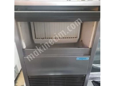 Compact industrial 30 Kg Ice Maker Italian Brand Ice Maker 30 KG