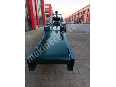 Packaging conveyor conveyor belts