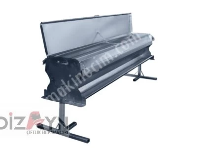 Small Cattle Feeder