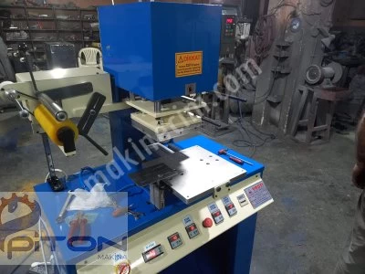 Hot Plate Stamping Printing Machine Paper Napkin Printing