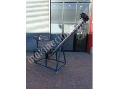 Product Feeding Sieve With Auger