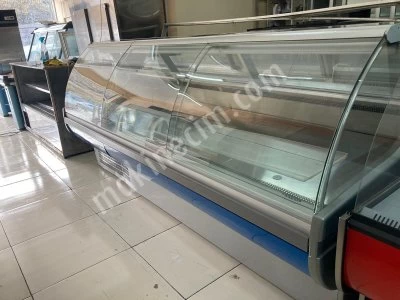 3 Meter Nurdil Brand Butcher and Deli Cabinet