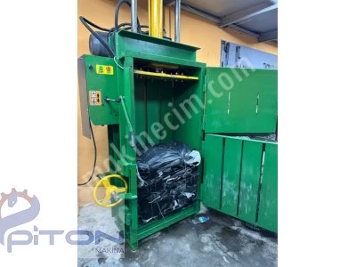 Scrap Press Paper Cardboard Nylon Hard Material Pressing Machine