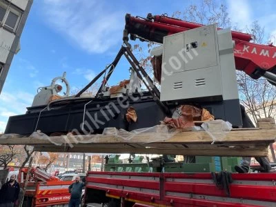 United 1200 Diameter 3 Meter Lathe