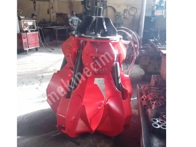 Scrap Octopus Polyp Excavator Attachment Production