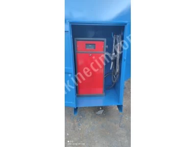 Metered fuel tank