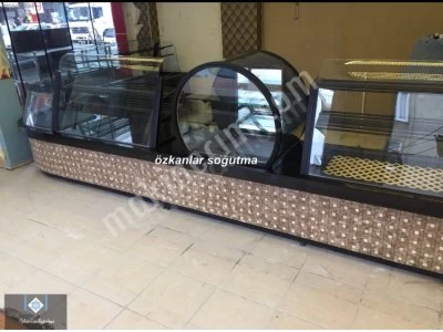 Yaş Pasta Kuru Pasta Poğaça Börek Tatlı Simit Börek Dolabı