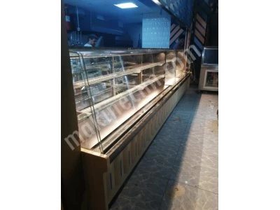 Yaş Pasta Kuru Pasta Böreklik Simit Poğaça Unlu Mamüller Dolabı