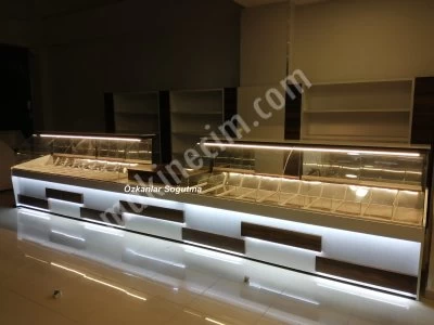 Kuruyemiş Dolabı ve Lokumluk Çerez Dolabı