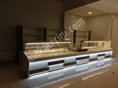 Kuruyemiş Dolabı ve Lokumluk Çerez Dolabı