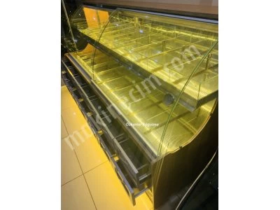 Kuruyemiş Dolabı ve Lokumluk Çerez Dolabı