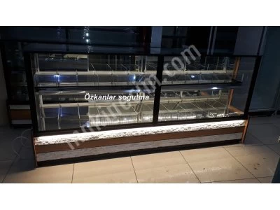 Kuruyemiş Dolabı ve Lokumluk Çerez Dolabı