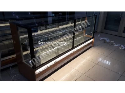 Kuruyemiş Dolabı ve Lokumluk Çerez Dolabı