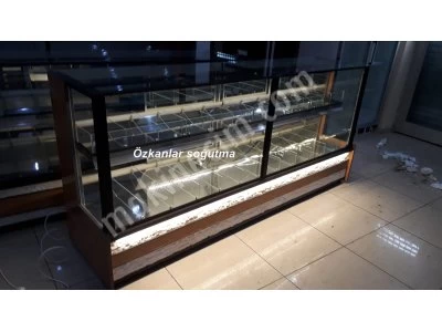 Kuruyemiş Dolabı ve Lokumluk Çerez Dolabı