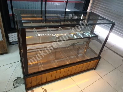 Kuruyemiş Dolabı ve Lokumluk Çerez Dolabı