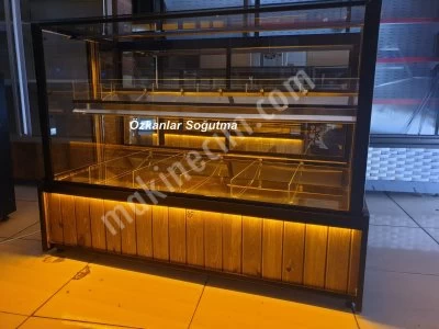Kuruyemiş Dolabı ve Lokumluk Çerez Dolabı