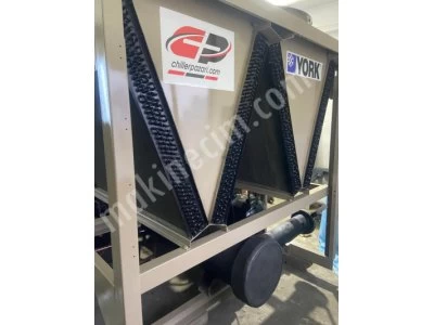 Satılık 2.El Çok Temiz 600 Kw 515.917 Kcal/H York Chiller Soğutma Grubu