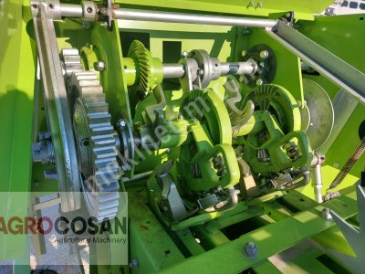 Saquare Baler
