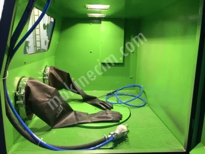 Vacuum SandblastIng CabInet MachIne