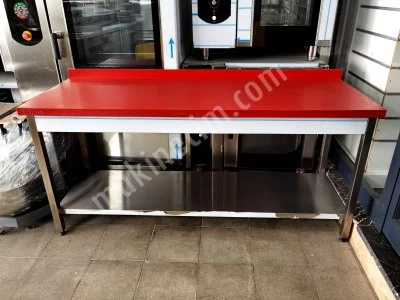 Kırmızı Polyemitli Çalışma Tezgahı Taban Raflı