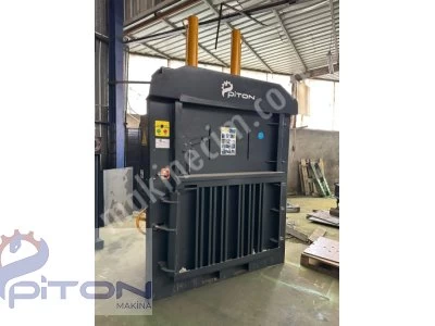 Vertical Press Machine P50 Model Removes 450 Kilograms Paper Cardboard Nylon Pet Plastic