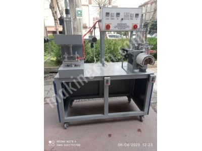 Yuvarlak Kapaklar Üzerine Yaldız Baskı Makinesi