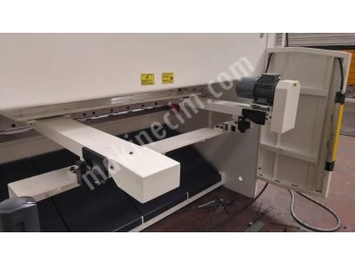 2 Metre 6 Mm Cnc Açı Ayarlı Giyotin Makas Hilalsan