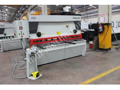 Hilalsan 2 Metre 6Mm Nc Açı Ayarlı Giyotin Makas + Pnömatik Kaldırma
