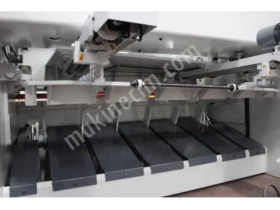 Hilalsan 2 Metre 6Mm Nc Açı Ayarlı Giyotin Makas + Pnömatik Kaldırma