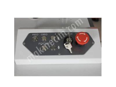 30W Oto Fokus Masalı Bilgisayarlı Fiber Lazer Markalama Makinesi