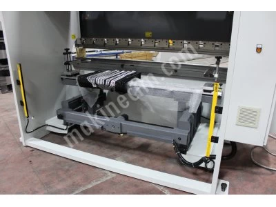 Hilalsan 2,5 Metre 80 Ton Cnc Abkant Pres